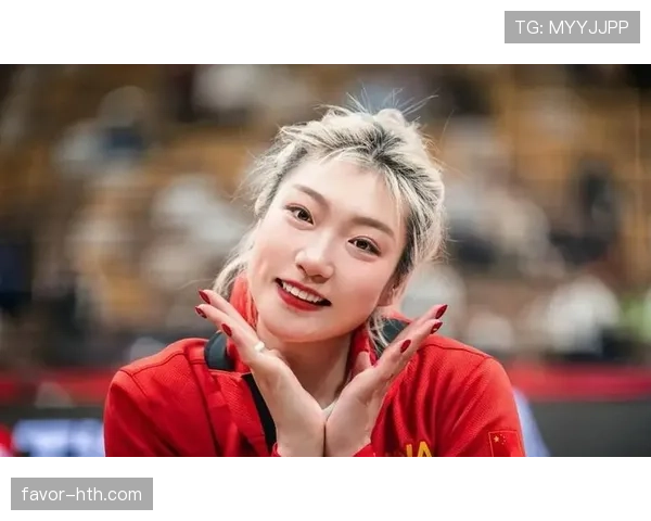 李梦训练完直接拎爱马仕去火锅店，这姐的自律和放纵是两套系统？